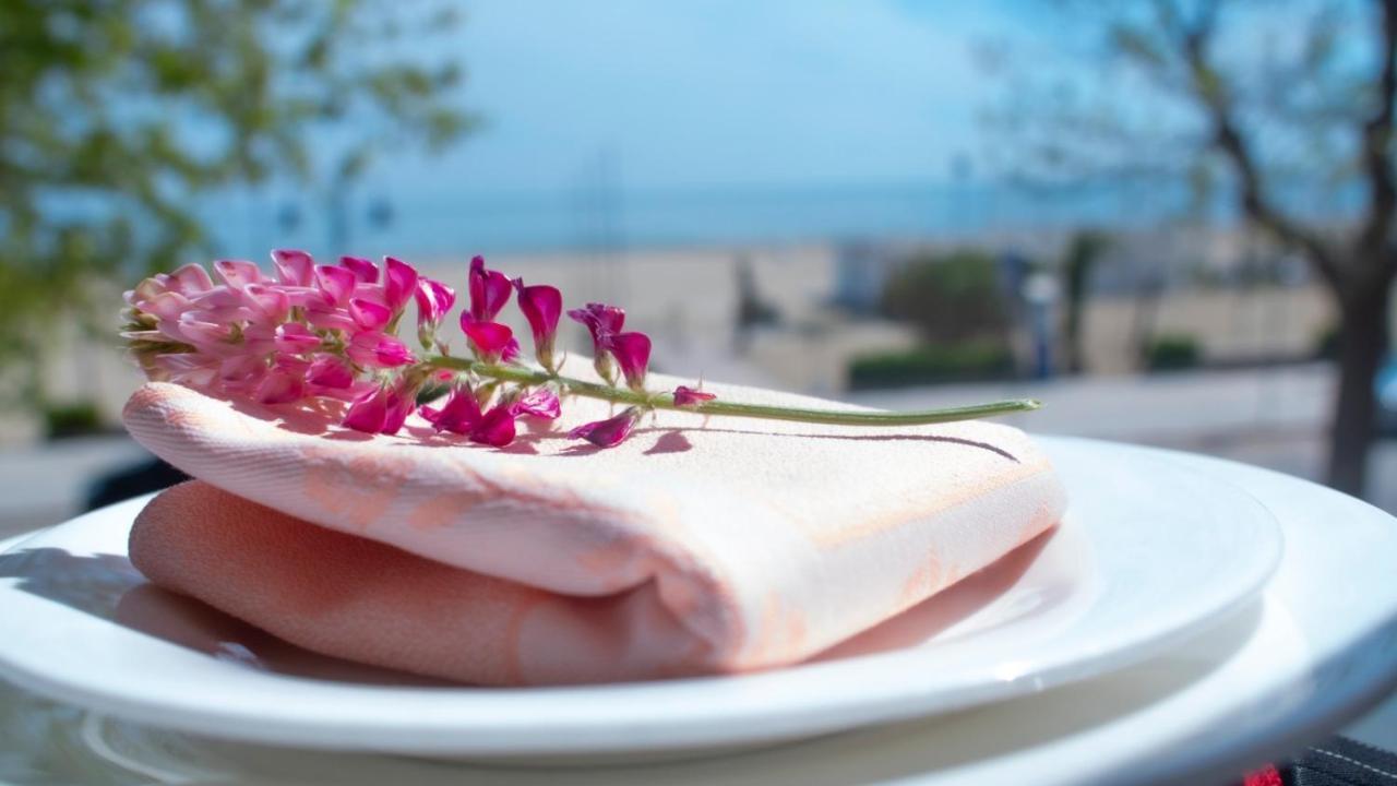 Hotel Royal Джулианова Екстериор снимка