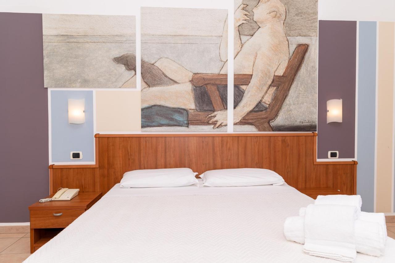 Hotel Royal Джулианова Екстериор снимка